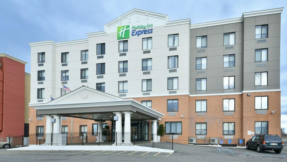 Holiday Inn Express Staten Island West, An Ihg Hotel New York Bagian luar foto